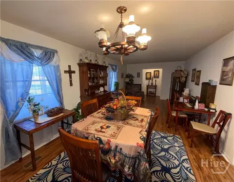 Dining - 810 W Main St, Claxton, GA 30417 photo 4 of 4