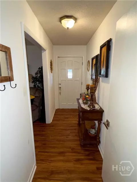 Entry Way - 810 W Main St, Claxton, GA 30417 photo 2 of 5