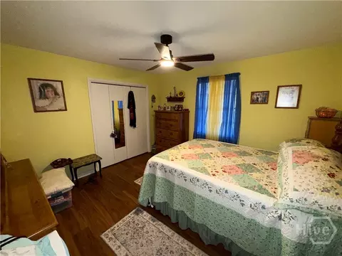 Bedroom - 810 W Main St, Claxton, GA 30417 photo 8 of 12