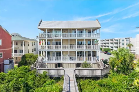 1 Center St #6, Tybee Island, GA 31328