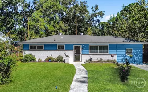 2438 E 39th St, Savannah, GA 31404