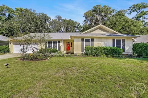 928 Moss Dr, Savannah, GA 31410