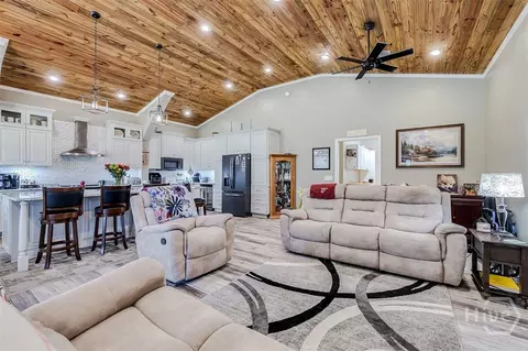 Living - 545 Exley Loop, Rincon, GA 31326 photo 2 of 4