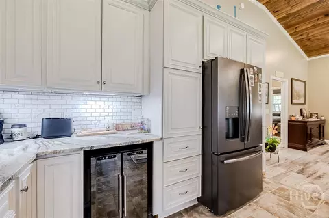 Kitchen - 545 Exley Loop, Rincon, GA 31326 photo 7 of 10