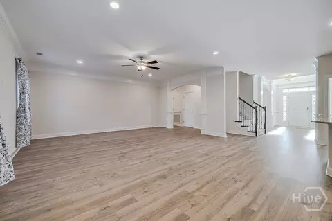Living - 119 Telford St, Savannah, GA 31407 photo 1 of 6