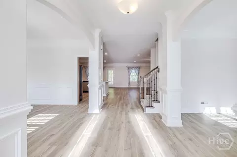 Entry Way - 119 Telford St, Savannah, GA 31407 photo 2 of 3