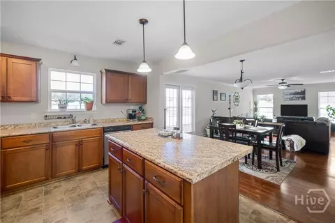 Kitchen - 511 Nashview Trl, Allenhurst, GA 31301 photo 1 of 2