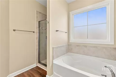 Bath - 4 Catteshall Ln, Pooler, GA 31322 photo 1 of 3