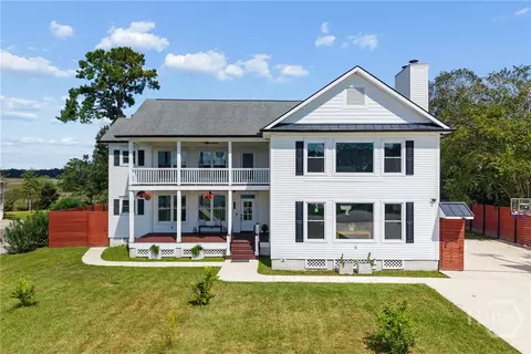 223 Lakeshore Dr, Savannah, GA 31419