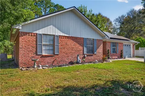 1491 Flo Zechman Dr, Hinesville, GA 31313