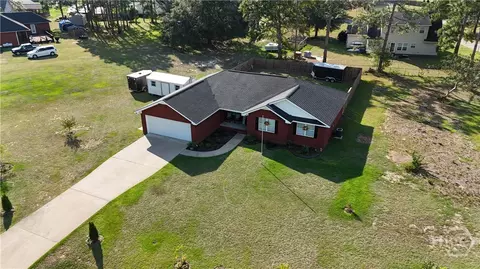 206 Willow Dr, Glennville, GA 30427