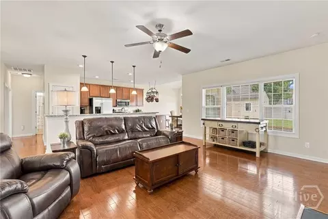 Living - 6 Olde Gate Ct, Pooler, GA 31322 photo 1 of 2