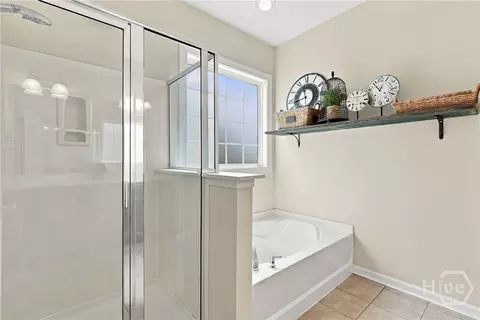 Bath - 6 Olde Gate Ct, Pooler, GA 31322 photo 2 of 3