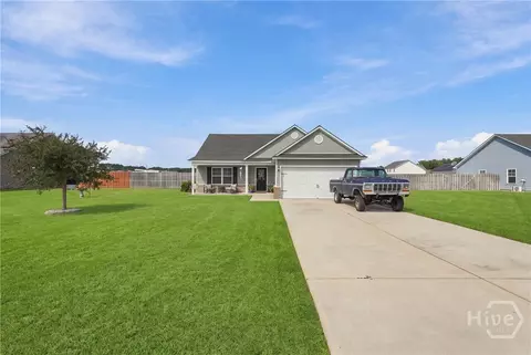 102 Dasher Dr, Springfield, GA 31329