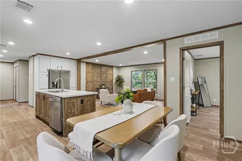 Dining - 45 2nd Ave, Midway, GA 31320 photo 1 of 3