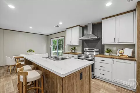Kitchen - 45 2nd Ave, Midway, GA 31320 photo 3 of 8