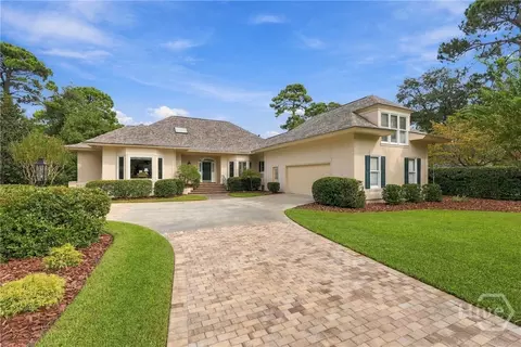 9 Sparkleberry Ln, Savannah, GA 31411