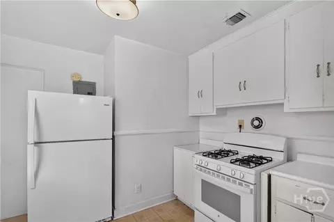 Kitchen - 38 E Th E Street St, Savannah, GA 31401 photo 3 of 3