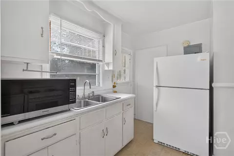 Kitchen - 38 E Th E Street St, Savannah, GA 31401 photo 1 of 3