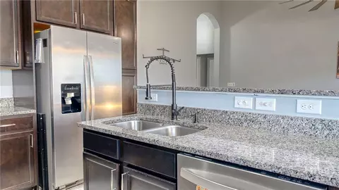 Kitchen - 309 Casey Dr, Pooler, GA 31322 photo 4 of 4