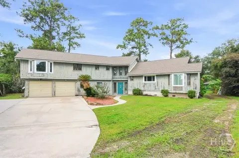 7 Lakeshore Ct, Savannah, GA 31419