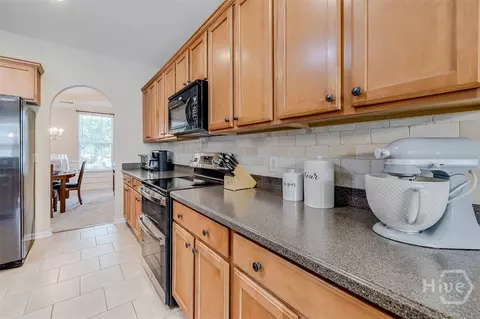 Kitchen - 103 Cobblers Ct, Pooler, GA 31322 photo 3 of 4