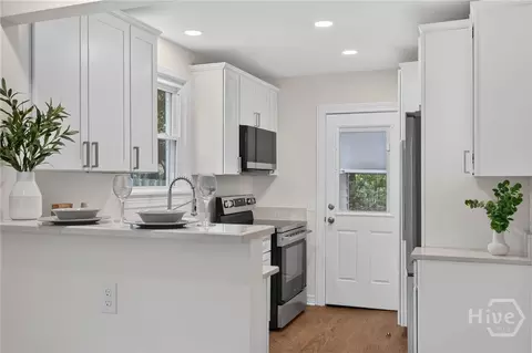 Kitchen - 416 E 66th St, Savannah, GA 31405 photo 2 of 7