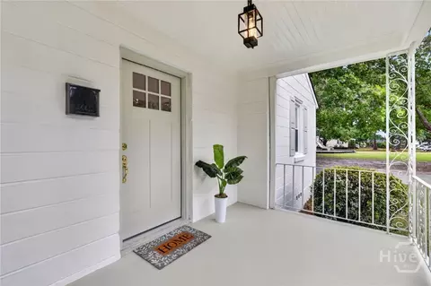 Exterior - 416 E 66th St, Savannah, GA 31405 photo 10 of 11