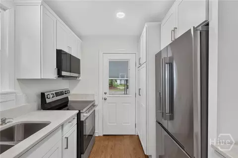 Kitchen - 416 E 66th St, Savannah, GA 31405 photo 1 of 7