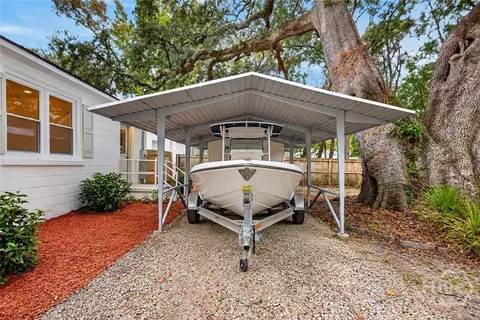 Exterior - 416 E 66th St, Savannah, GA 31405 photo 7 of 11