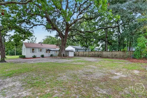 Exterior - 416 E 66th St, Savannah, GA 31405 photo 3 of 11