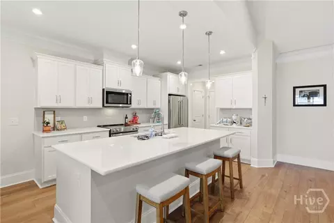 Kitchen - 643 Blue Moon Xing, Pooler, GA 31322 photo 2 of 6