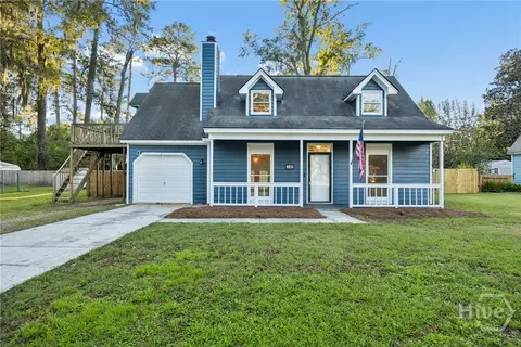149 Varnedoe Ave, Garden City, GA 31408
