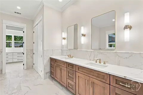 Bath - 617 Wau Bun Dr, Savannah, GA 31419 photo 7 of 19