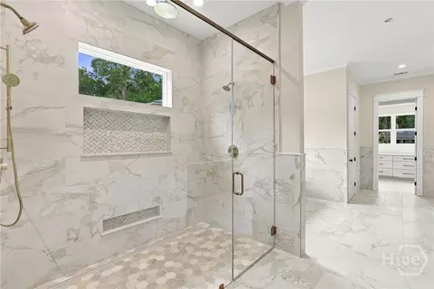 Bath - 617 Wau Bun Dr, Savannah, GA 31419 photo 13 of 19