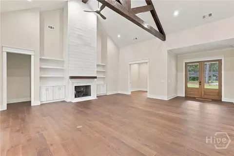 Living - 617 Wau Bun Dr, Savannah, GA 31419 photo 3 of 7