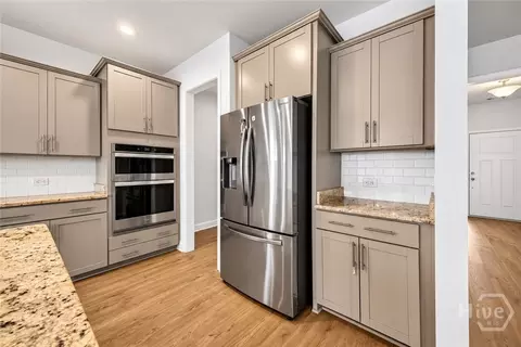 Kitchen - 138 Harvest Hl, Pooler, GA 31322 photo 7 of 9