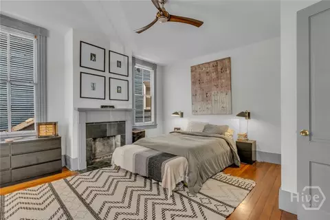 Bedroom - 404 E Duffy St, Savannah, GA 31401 photo 1 of 9