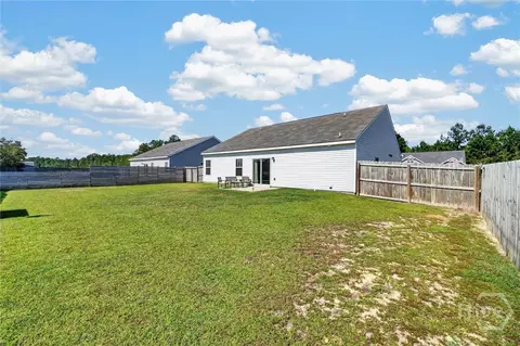 Exterior - 183 Willow Dr, Guyton, GA 31312 photo 7 of 8