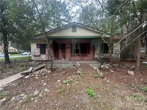 416 S Baldwin Cir, Savannah, GA 31405