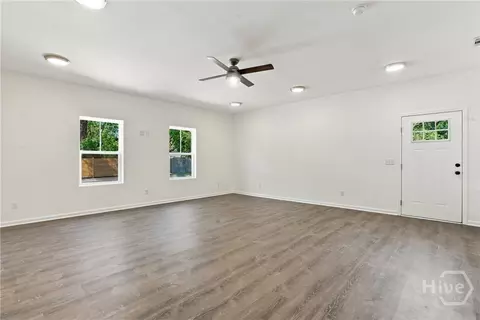 Living - 124 Wright St, Savannah, GA 31408 photo 11 of 11