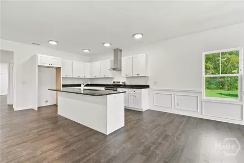 Kitchen - 124 Wright St, Savannah, GA 31408 photo 1 of 5