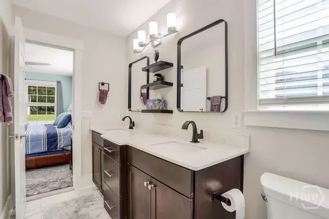 Bath - 114 Dailey Dr, Guyton, GA 31312 photo 5 of 7