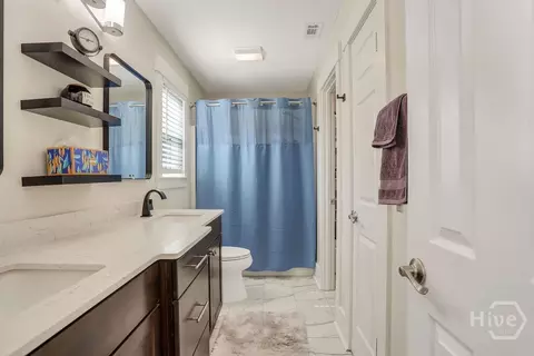 Bath - 114 Dailey Dr, Guyton, GA 31312 photo 3 of 7