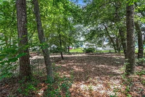 Exterior - 114 Dailey Dr, Guyton, GA 31312 photo 6 of 12