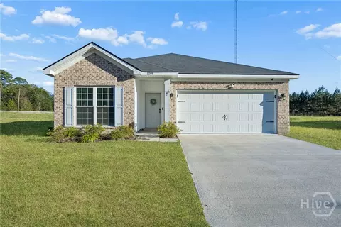 3008 SE Arnold Dr, Allenhurst, GA 31301