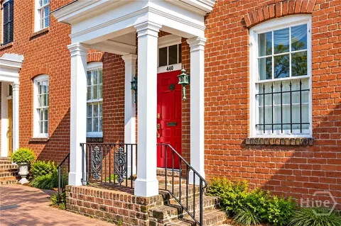 440 Lincoln St, Savannah, GA 31401