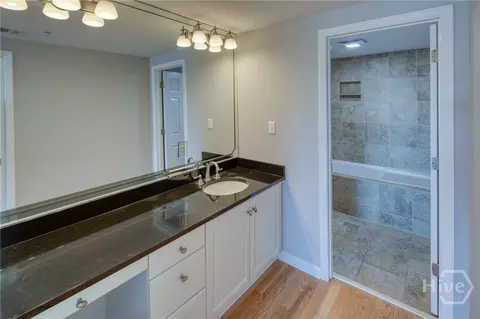 Bath - 3113 River Dr #12, Thunderbolt, GA 31404 photo 1 of 4