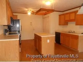 112 Tanner Loop, Raeford, NC 28376 photo 2