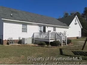 112 Steeplechase, Dunn, NC 28334 photo 2